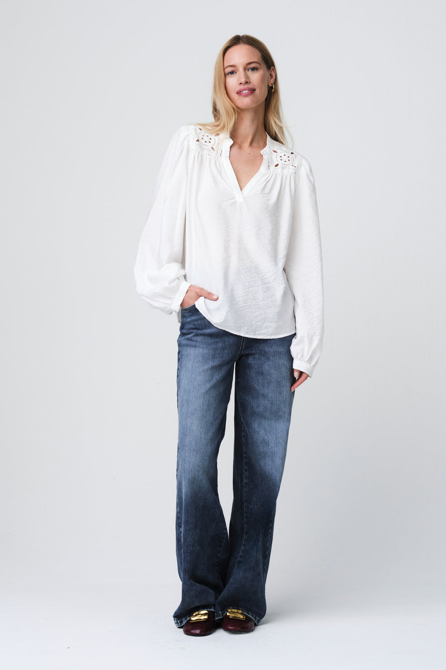 Alen viscose lace blouse