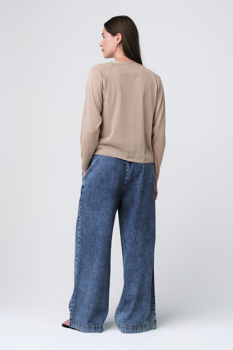 Fine Viscose Cardigan 26023