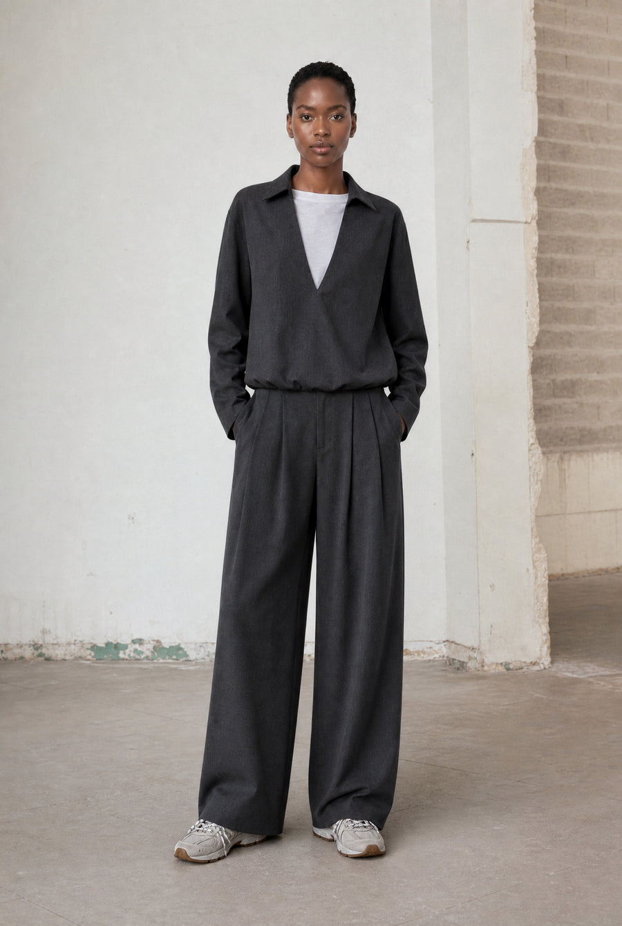 Sloan viscose pleated pants