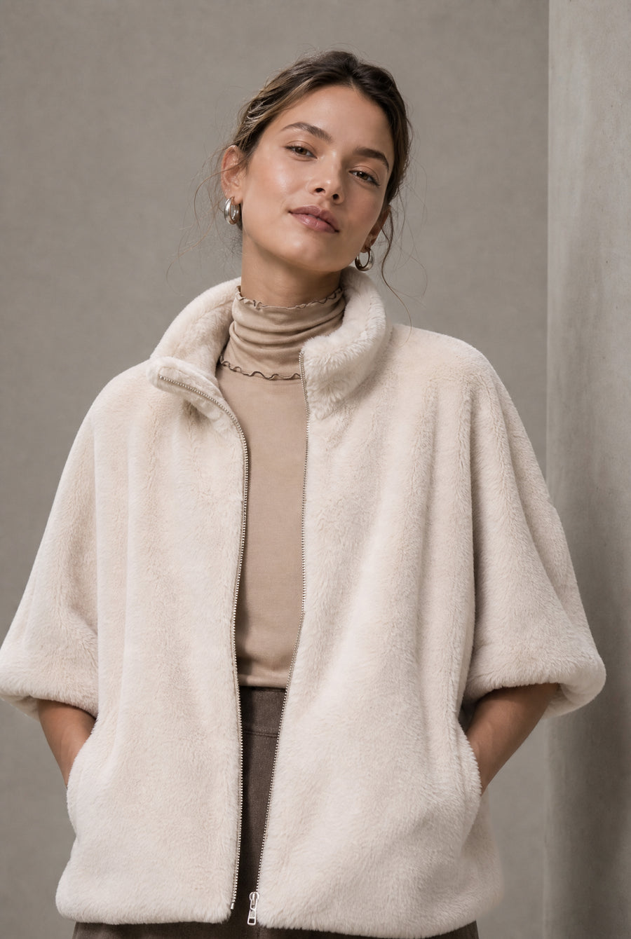 Faux fur Vest MKR 42064