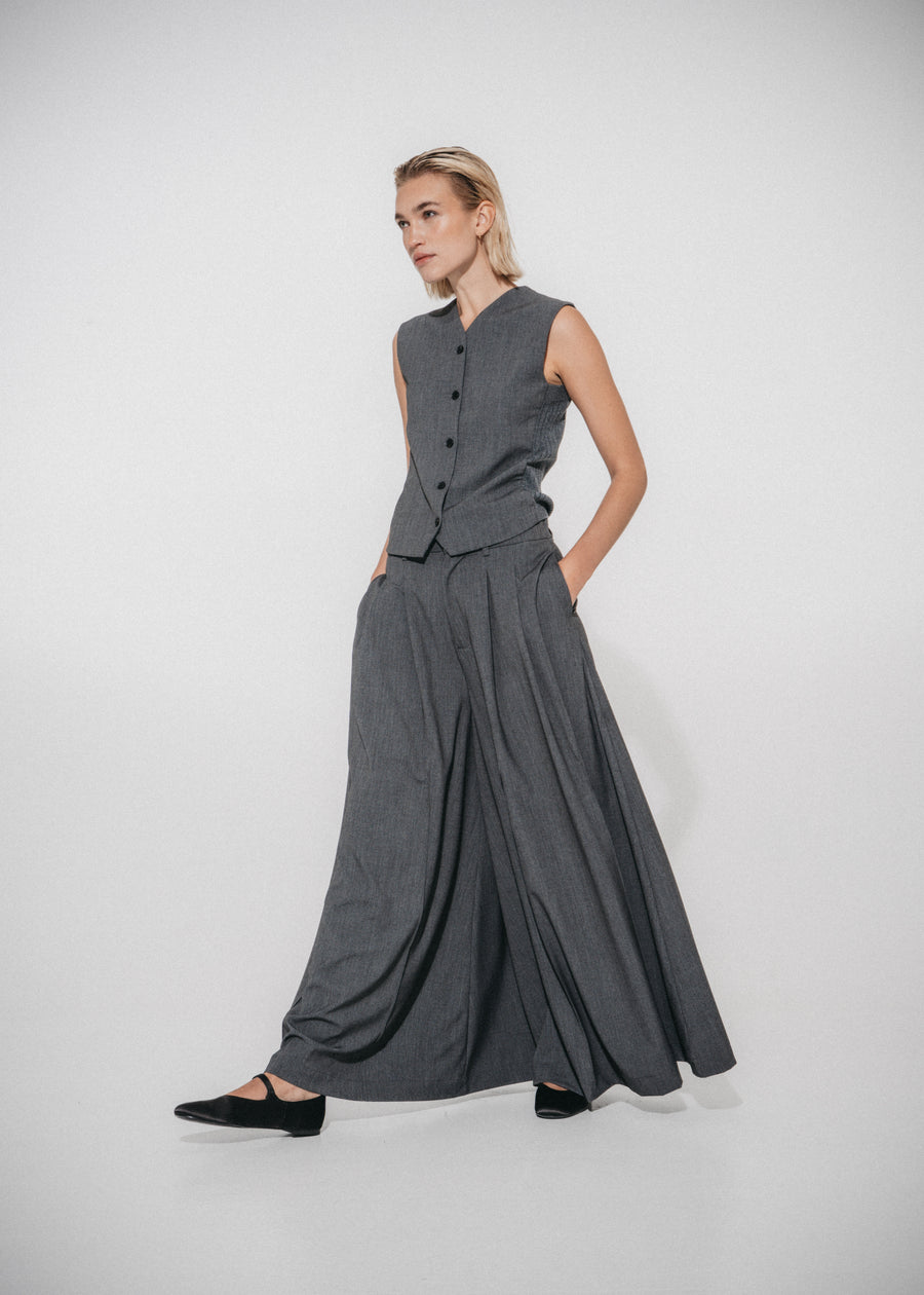 Coco pleated viscose pants