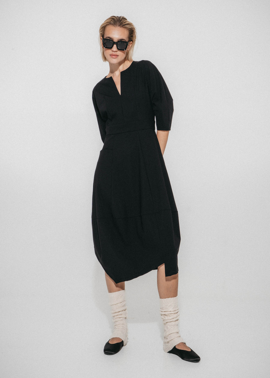 Sasha dress Sensitive tech fabric