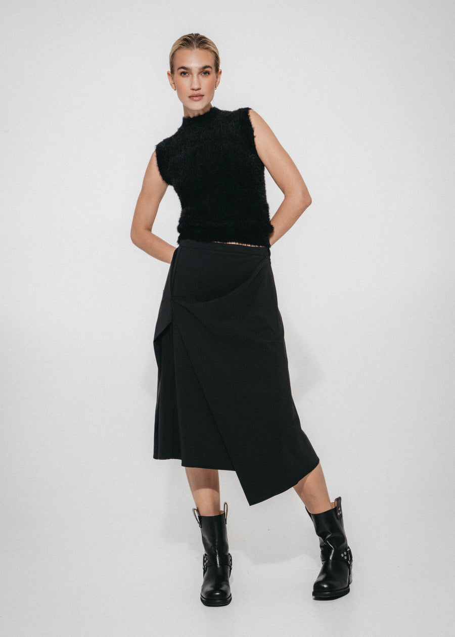Soft knitted vest 2001 | Black