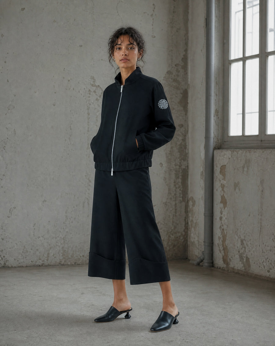 Sirmione viscose flair pants | Black